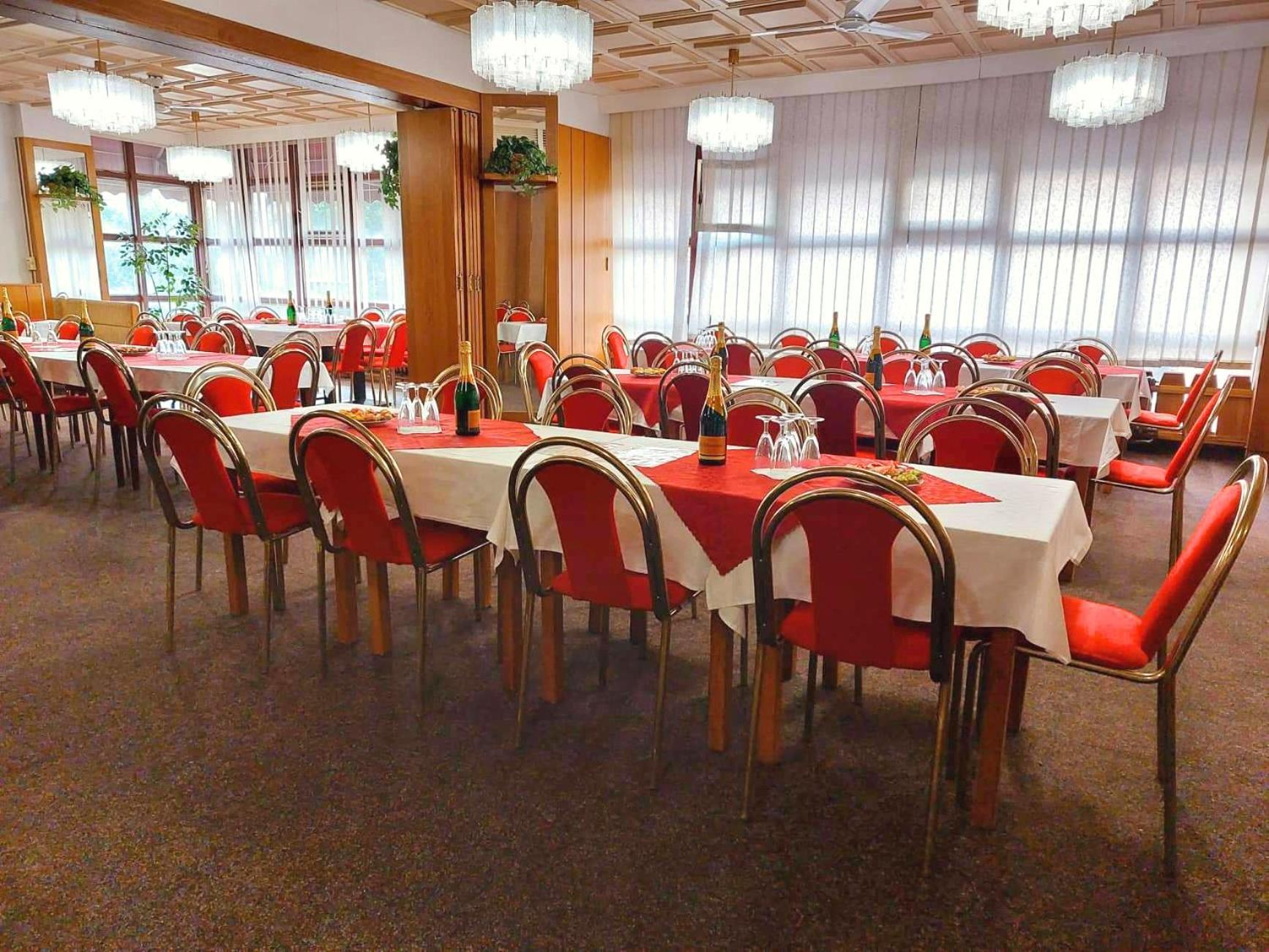 Hotel Merkur - Jablonec nad Nisou Exterior foto